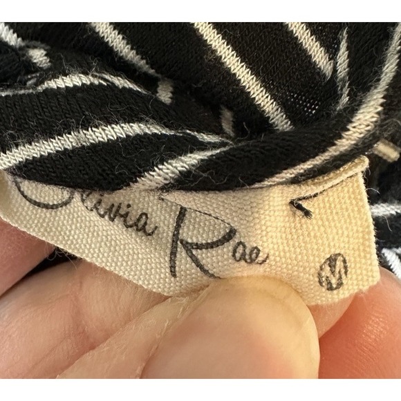 Olivia Rae T-Shirt Dress Black White Knit Criss Cross Back Soft Rayon Sz M - Picture 4 of 4